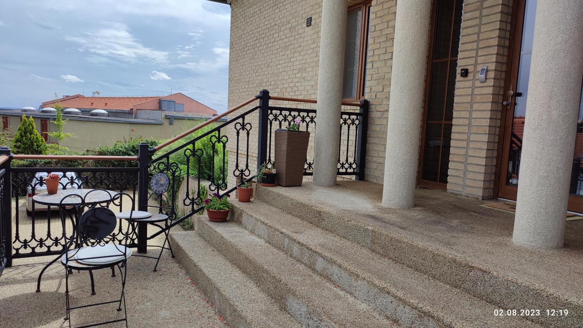 Villa Homestay Nad Helmrovkou ปราก ภายนอก รูปภาพ