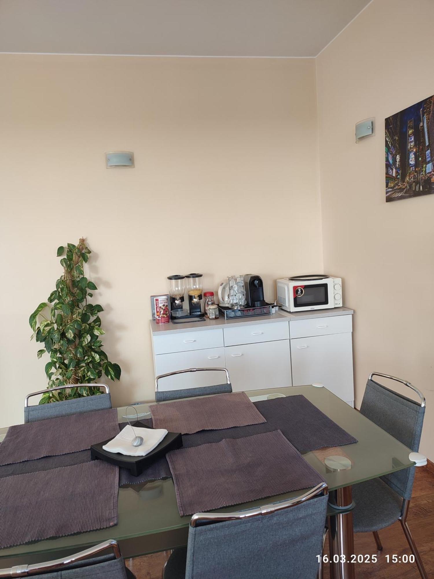 Villa Homestay Nad Helmrovkou ปราก ภายนอก รูปภาพ
